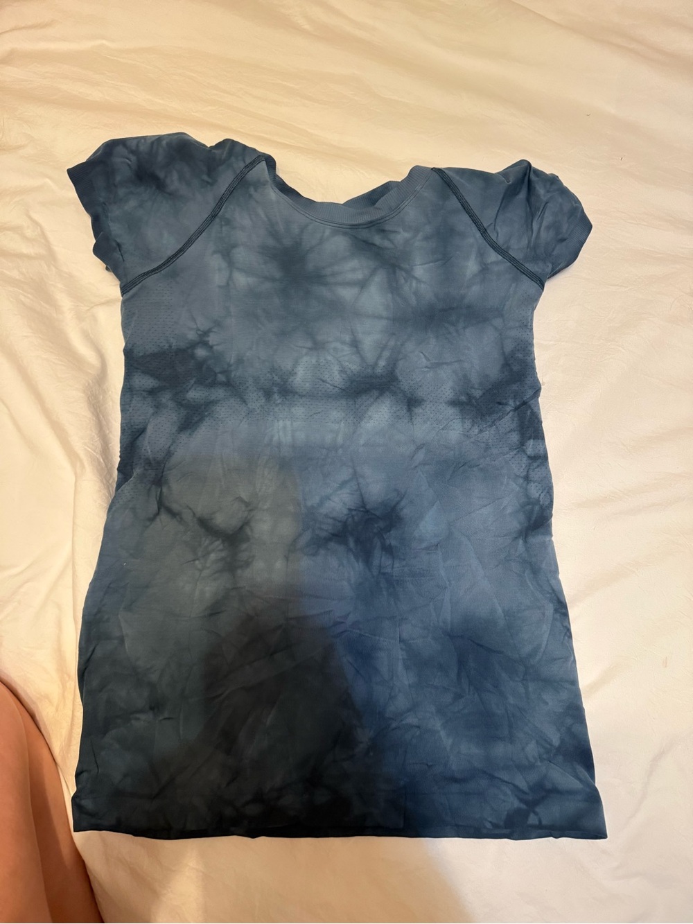 lululemon athletica Women's Tie-Dye Short Sleeve Top in Navy Blue